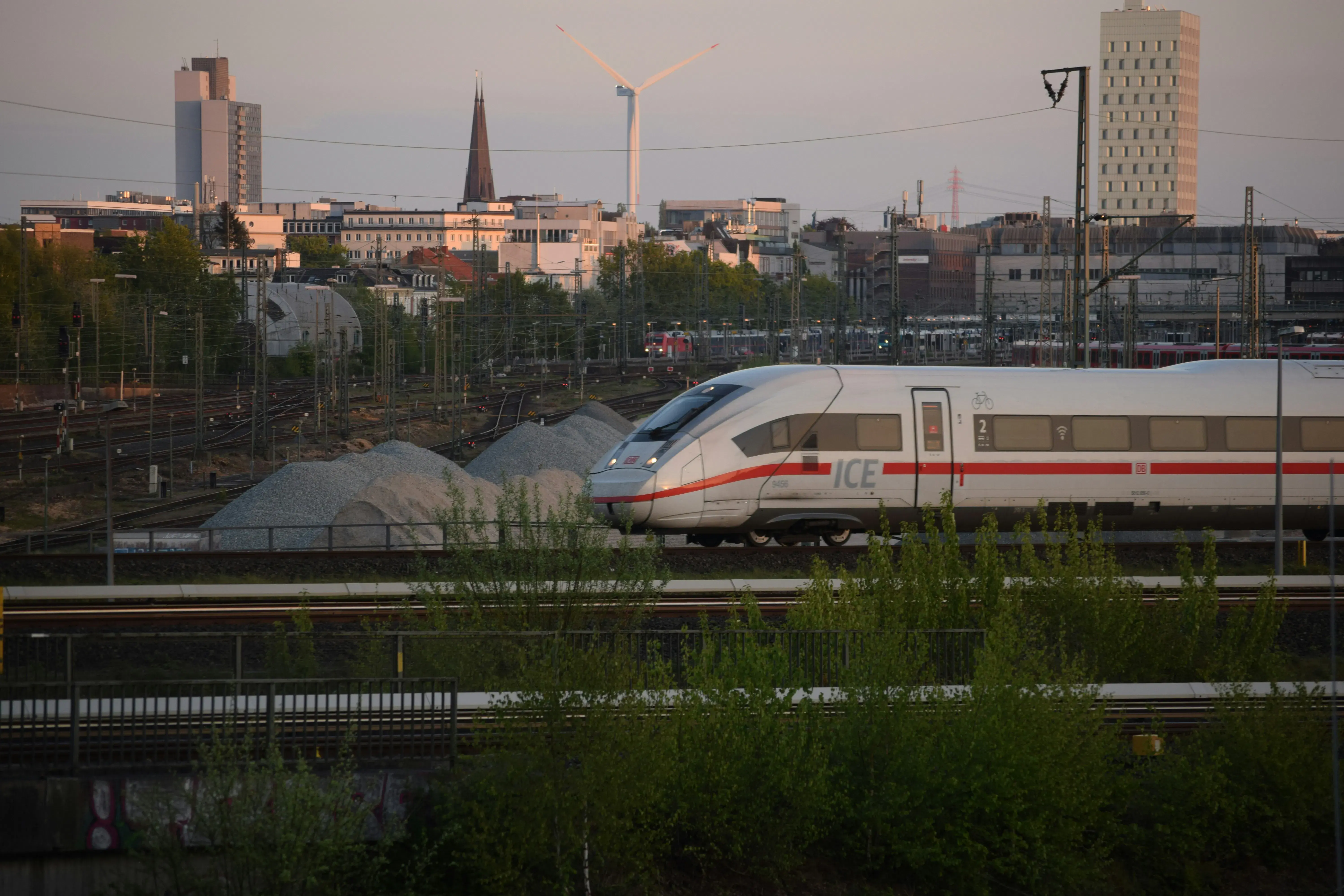 Hamburg train passing